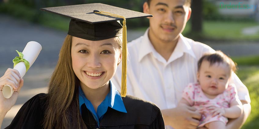 Student-Mothers in College